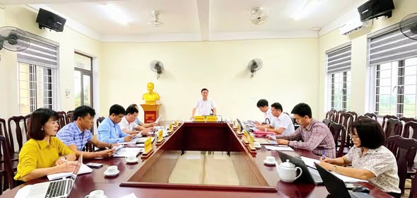 NHIỀU NỘI DUNG TRỌNG TÂM ĐƯỢC THÔNG QUA TẠI PHIÊN HỌP THỨ HAI - THƯỜNG TRỰC HĐND PHƯỜNG KHÓA I, NHIỆM KỲ 2021-2026