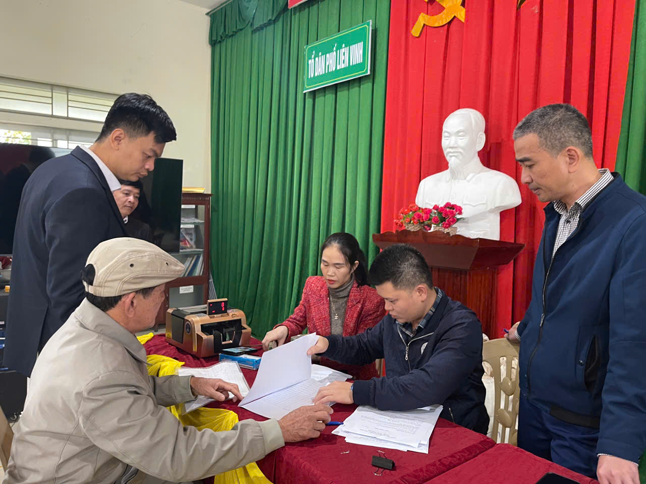 CHI TRẢ KINH PHÍ BỒI THƯỜNG HỖ TRỢ GPMB DỰ ÁN ĐƯỜNG HÀM NGHI KÉO DÀI TẠI PHƯỜNG HÀ HUY TẬP