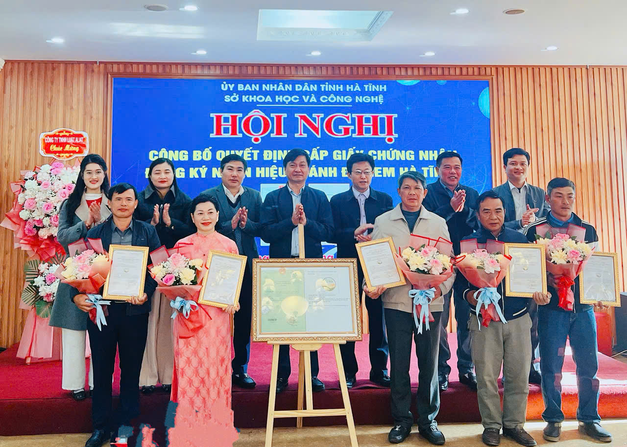 CƠ SỞ BÁNH ĐA NEM ANH THU (PHƯỜNG HÀ HUY TẬP) VINH DỰ LÀ 01 TRONG 05 CƠ SỞ ĐẠT CHUẨN NHÃN HIỆU “BÁNH ĐA NEM HÀ TĨNH”