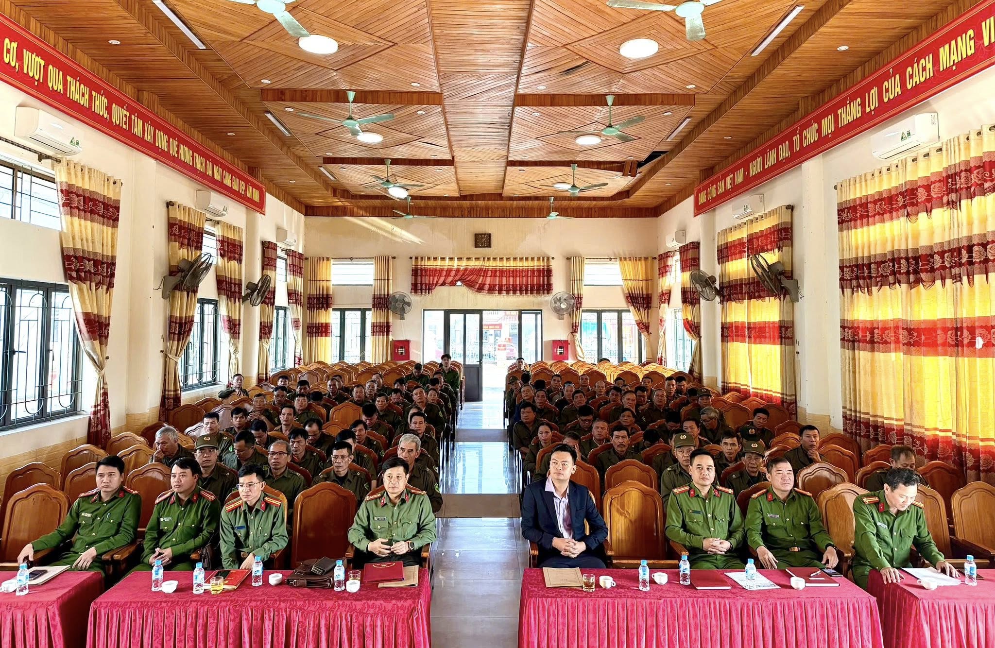 Bồi dưỡng lực lượng tham gia bảo vệ an ninh trật tự ở cơ sở năm 2025