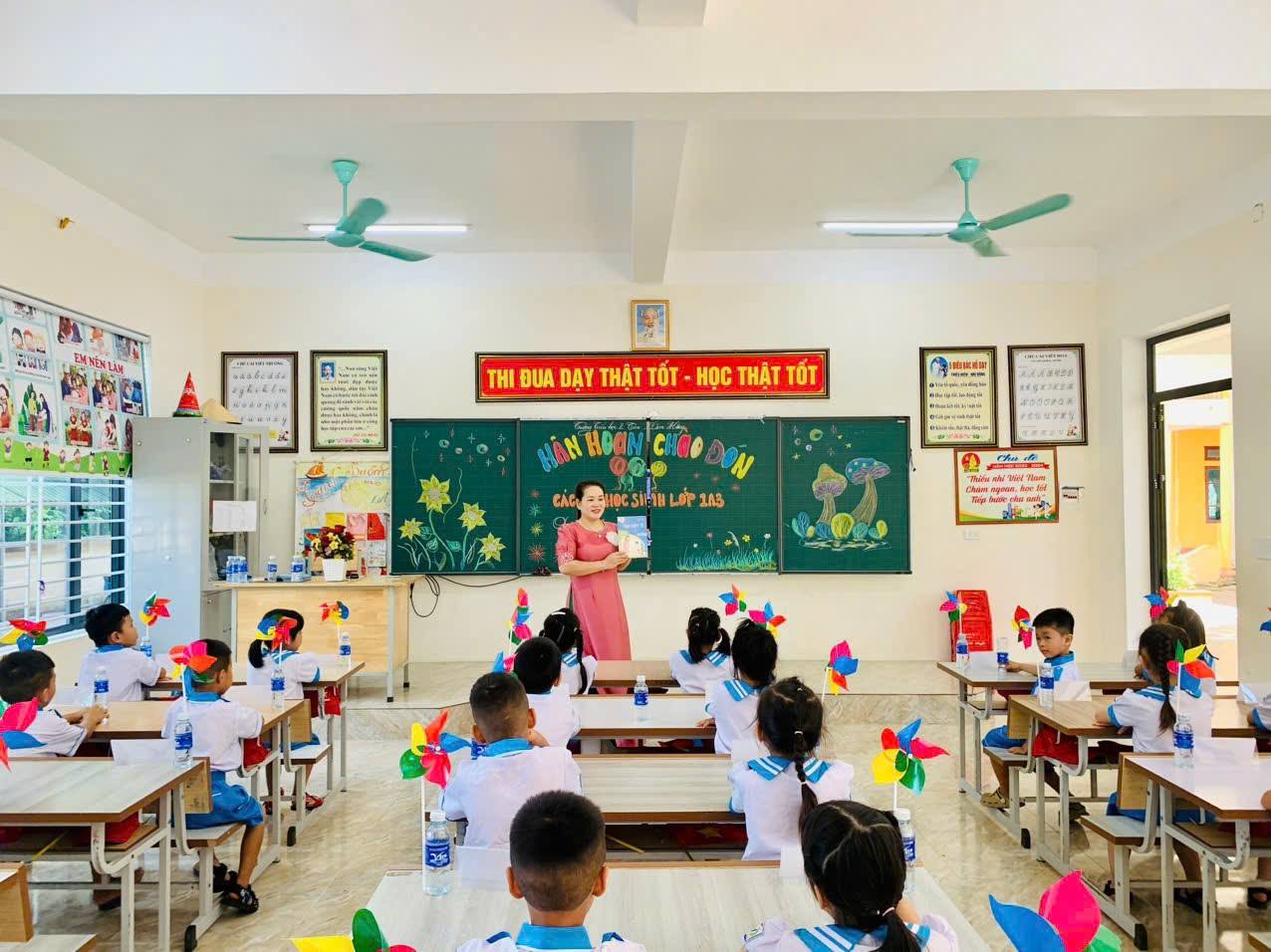 Các chính sách hỗ trợ nhà giáo từ 01/01/2026