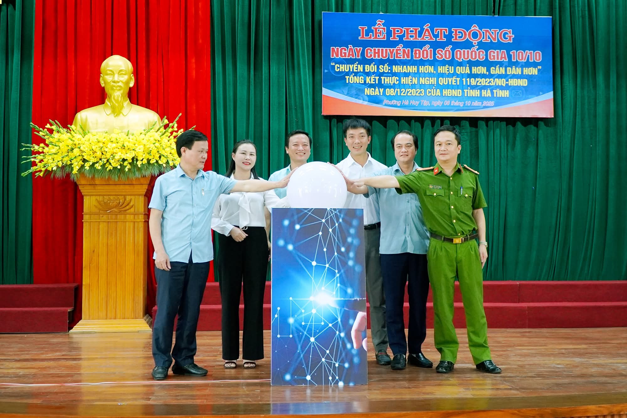PHƯỜNG HÀ HUY TẬP PHÁT ĐỘNG NGÀY CHUYỂN ĐỔI SỐ QUỐC GIA 10/10 VÀ TỔNG KẾT THỰC HIỆN NGHỊ QUYẾT 119/2023/NQ-HĐND CỦA HĐND TỈNH HÀ TĨNH