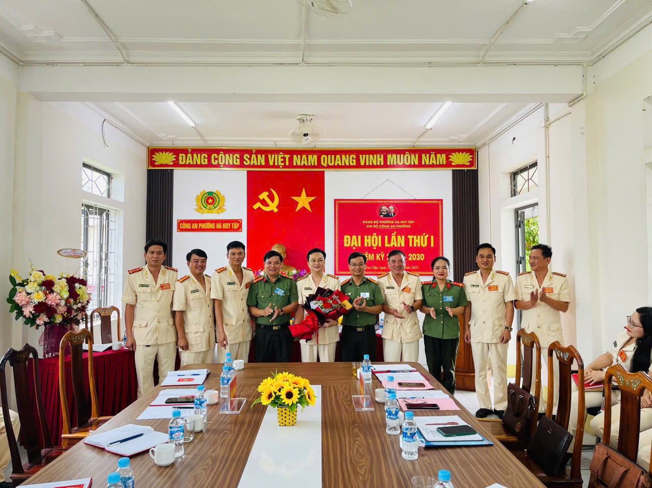 CHI BỘ CÔNG AN PHƯỜNG HÀ HUY TẬP TỔ CHỨC THÀNH CÔNG ĐẠI HỘI LẦN THỨ I, NHIỆM KỲ 2025 – 2030
