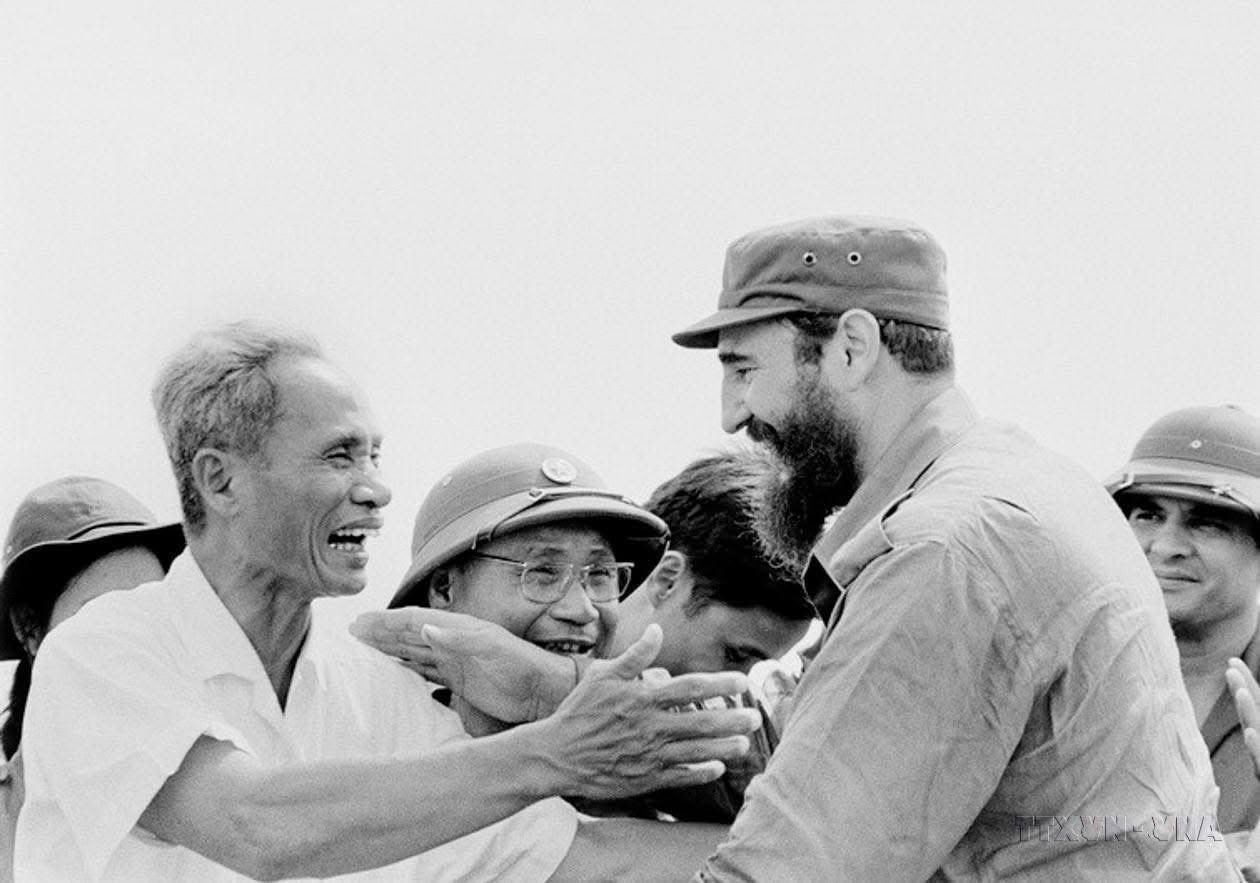 ĐẾN LƯỢT CHÚNG TA VÌ CUBA ANH EM!