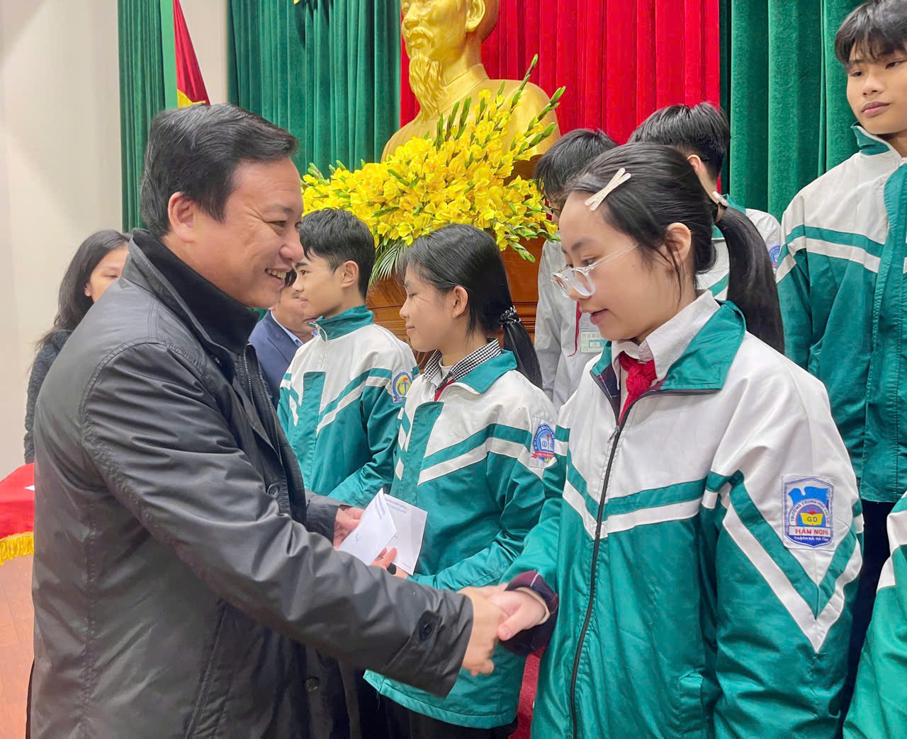 GẶP MẶT HỌC SINH PHƯỜNG HÀ HUY TẬP THAM DỰ KỲ THI HỌC SINH GIỎI TỈNH LỚP 9, NĂM HỌC 2025-2026