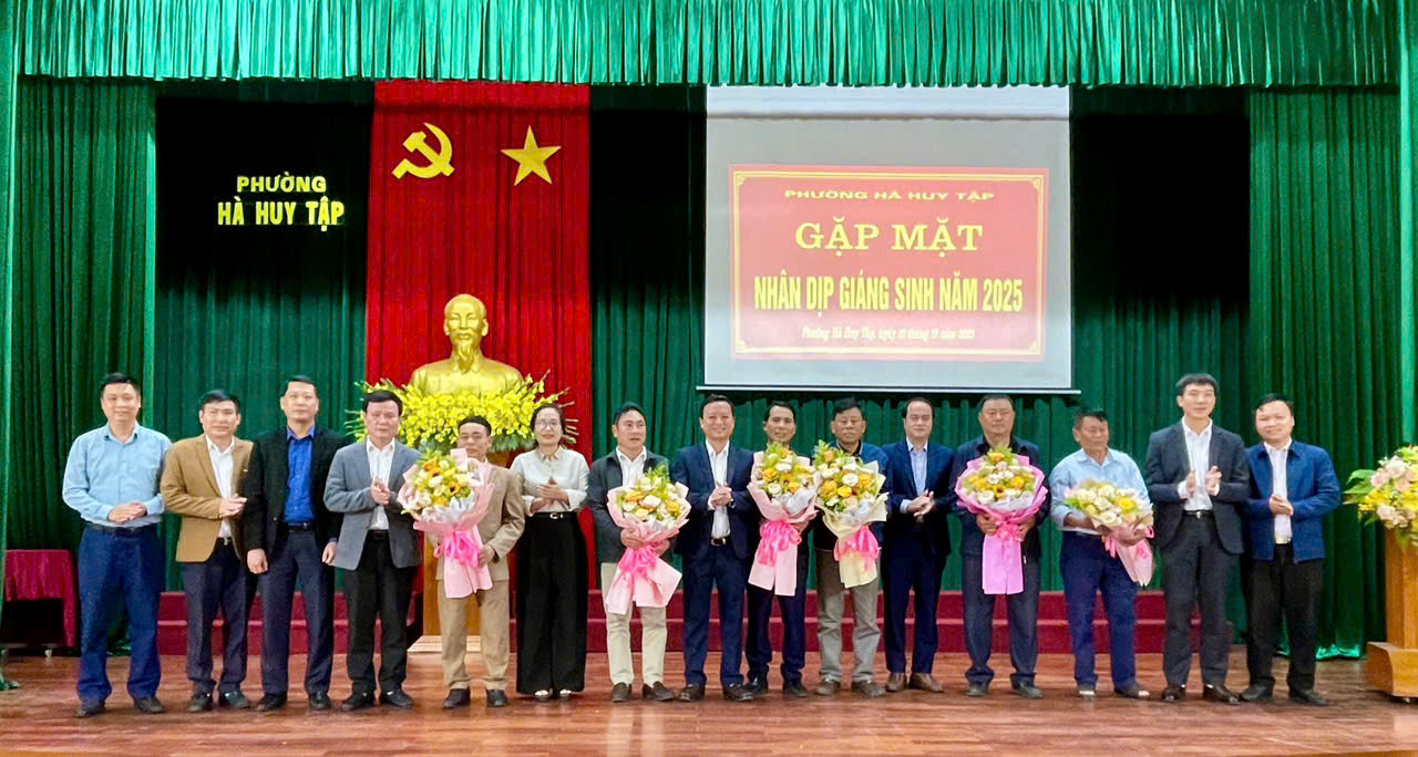 ĐỒNG BÀO CÔNG GIÁO PHƯỜNG HÀ HUY TẬP PHÁT HUY TINH THẦN ĐOÀN KẾT, ĐÓNG GÓP XỨNG ĐÁNG VÀO SỰ PHÁT TRIỂN CỦA ĐỊA PHƯƠNG 