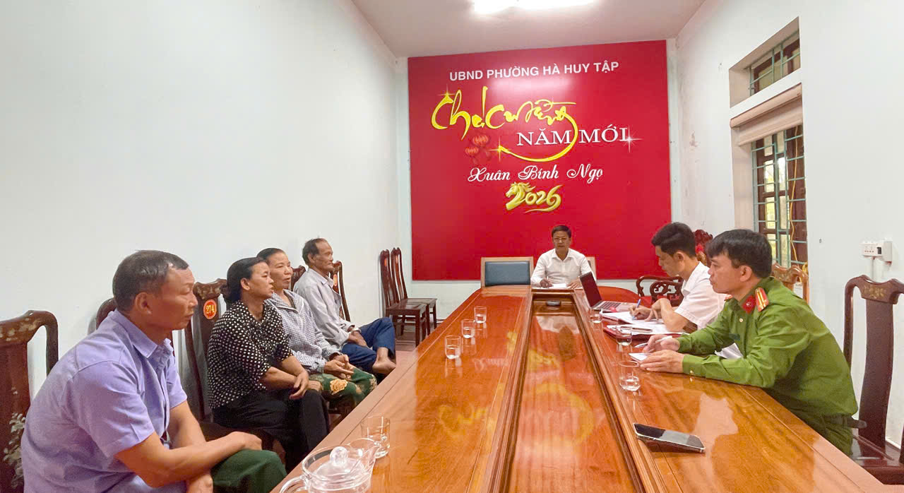 PHƯỜNG HÀ HUY TẬP KIÊN QUYẾT XỬ LÝ NGHIÊM TÌNH TRẠNG SỬ DỤNG THUỐC DIỆT CỎ SAI QUY ĐỊNH 