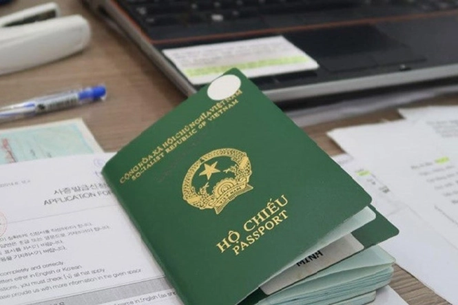 TRIỂN KHAI TIẾP NHẬN, GIẢI QUYẾT 03 THỦ TỤC HÀNH CHÍNH VỀ XUẤT NHẬP CẢNH TRÊN MÔI TRƯỜNG ĐIỆN TỬ