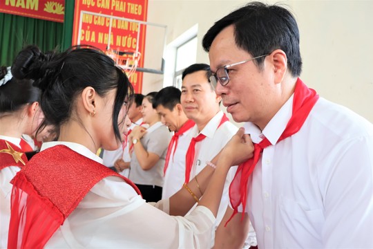 Sôi nổi Đại hội Liên đội trường THCS Nguyễn Hoành Từ, năm học 2026 -2027