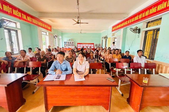 Hội Nông dân phường Hà Huy Tập tập huấn kỹ thuật sử dụng phân bón, tư vấn giới thiệu việc làm và thúc đẩy chuyển đổi số cho cán bộ, hội viên 