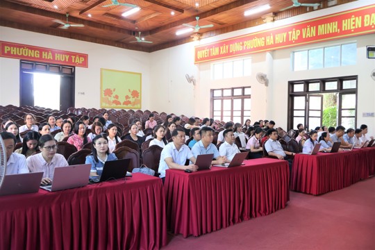 Phường Hà Huy Tập tham gia tập huấn ứng dụng trí tuệ nhân tạo (AI) trong thực thi công vụ