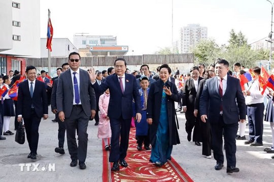 Chủ tịch Quốc hội Trần Thanh Mẫn thăm Trường mang tên Chủ tịch Hồ Chí Minh tại Mông Cổ 