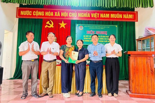 Chi hội Nông dân Tổ dân phố 7 kiện toàn tổ chức, nâng cao hiệu quả hoạt động sau sắp xếp 