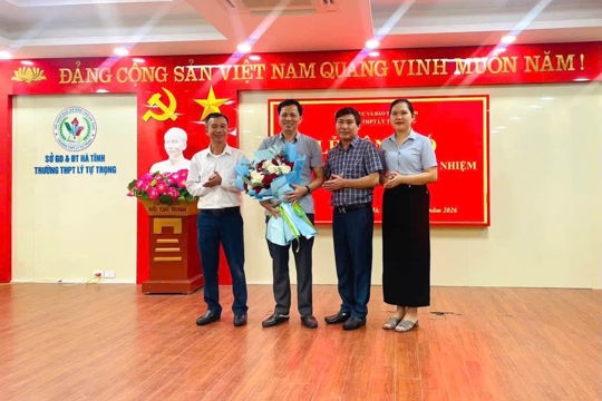 Điều động phó hiệu trưởng trường THPT Lê Quý Đôn giữ chức vụ mới tại trường THPT Lý Tự Trọng