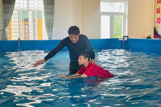 Thông báo tuyển sinh lớp học bơi hè năm 2026 tại phường Hà Huy Tập 