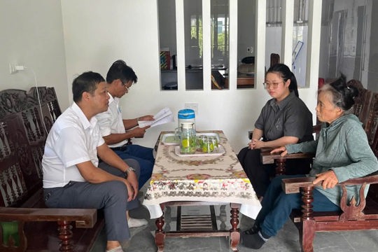 Phường Hà Huy Tập chủ động triển khai biện pháp phòng chống dịch ngay khi ghi nhận ca mắc sốt xuất huyết trên địa bàn 