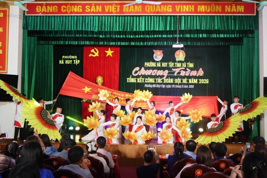 Mãn nhãn với chương trình đêm văn nghệ tổng kết công tác Đoàn - Đội hè năm 2026 của phường Hà Huy Tập
