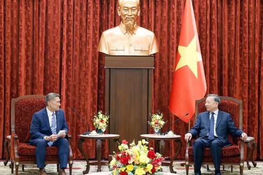 Tổng Bí thư, Chủ tịch nước Tô Lâm tiếp Quyền Bộ trưởng Hải quân Hoa Kỳ Hùng Cao