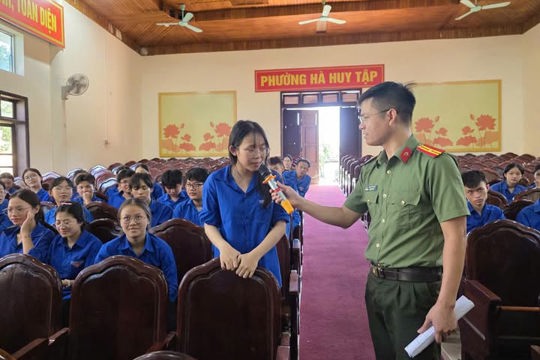 Tăng cường công tác tuyên truyền, phổ biến, giáo dục pháp luật cho đoàn viên thanh niên về an ninh mạng, phòng, chống tội phạm lừa đảo trực tuyến; tuyên truyền, phổ biến, giáo dục pháp luật về xuất nhập cảnh, phòng, chống xuất nhập cảnh trái phép trên địa bàn