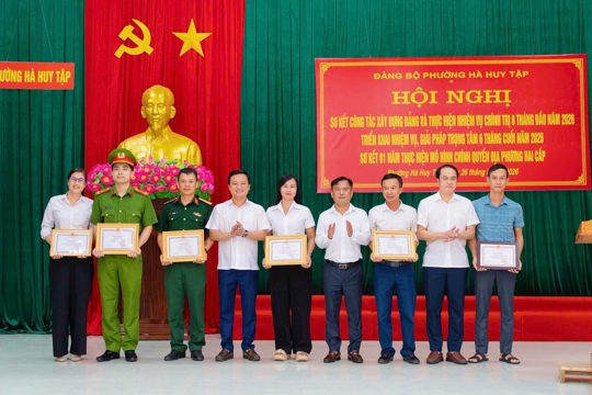 Phường Hà Huy Tập sơ kết công tác xây dựng Đảng và thực hiện nhiệm vụ chính trị 06 tháng đầu năm 2026; Sơ kết 01 năm thực hiện sắp xếp đơn vị hành chính các cấp và hoạt động của bộ máy chính quyền địa phương 02 cấp. 