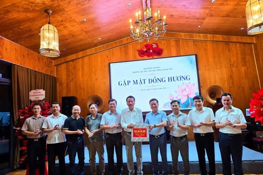 Ấm áp chương trình gặp mặt Hội đồng hương phường Hà Huy Tập tại Hà Nội