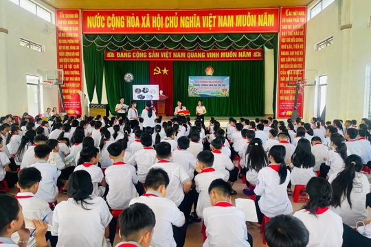 Trường THCS Nguyễn Hoành Từ trang bị kỹ năng phòng, chống xâm hại cho học sinh khối 6