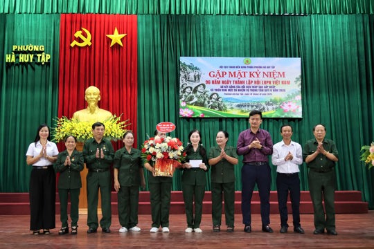 Hà Huy Tập tổ chức gặp mặt kỷ niệm ngày 20/10 và sơ kết công tác Hội Cựu Thanh niên xung phong