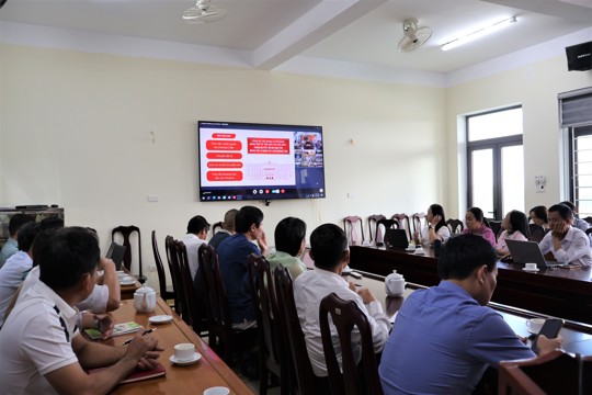 phường Hà Huy Tập kết nối trực tuyến Hội nghị Báo cáo viên Tỉnh ủy Tháng 10