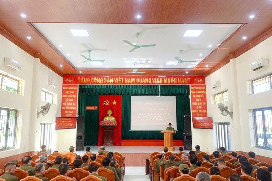 Phường Hà Huy Tập tập huấn nghiệp vụ cho 101 thành viên lực lượng bảo vệ an ninh, trật tự ở cơ sở