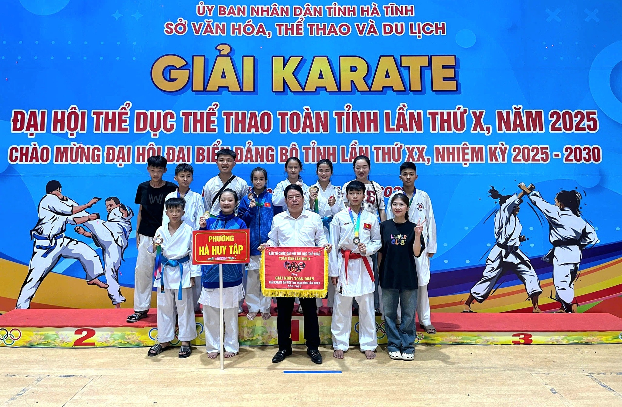 PHƯỜNG HÀ HUY TẬP GIÀNH GIẢI NHẤT TOÀN ĐOÀN BỘ MÔN KARATE TẠI ĐẠI HỘI THỂ DỤC THỂ THAO TỈNH HÀ TĨNH LẦN THỨ X NĂM 2025