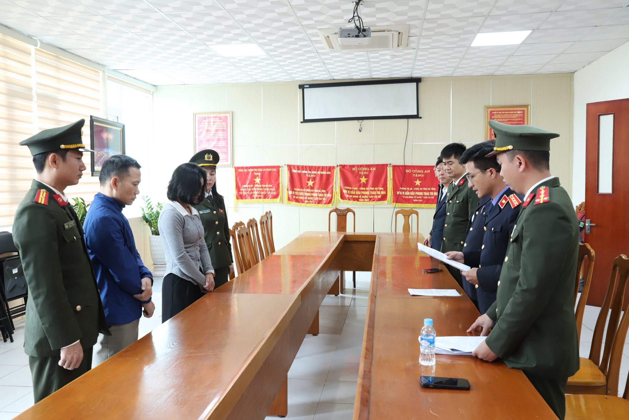 Khởi tố vụ án hình sự “Lợi dụng chức vụ, quyền hạn trong khi thi hành công vụ” xảy ra tại Trung tâm huấn luyện và thi đấu Thể dục, Thể thao tỉnh Hà Tĩnh 