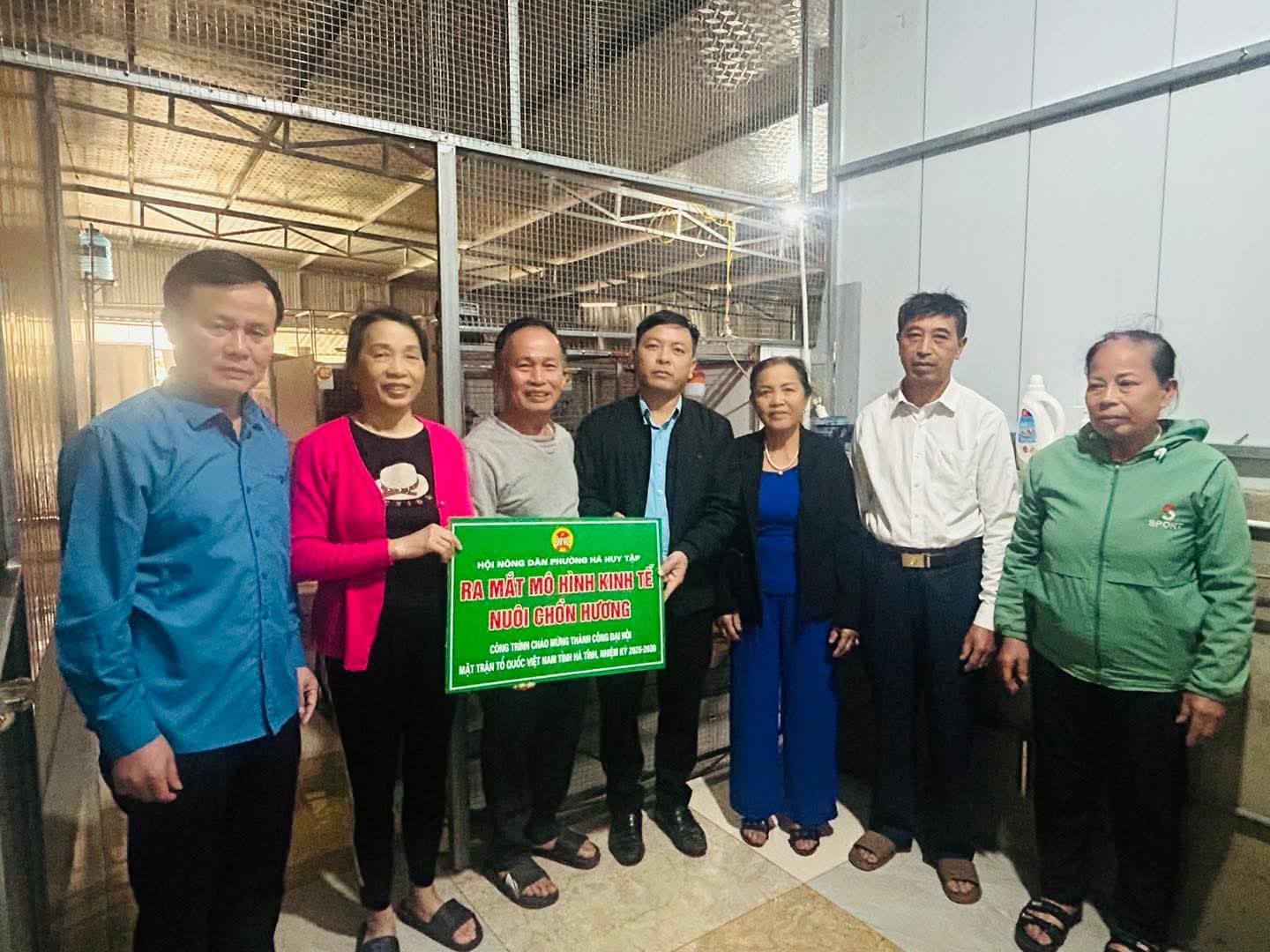 HỘI NÔNG DÂN PHƯỜNG HÀ HUY TẬP RA MẮT MÔ HÌNH KINH TẾ NUÔI CHỒN HƯƠNG 